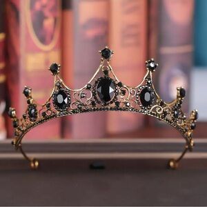 Elegant Black and Gold Tiara